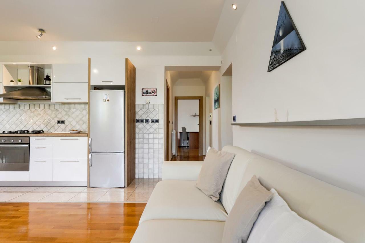 Apartament Bosa *